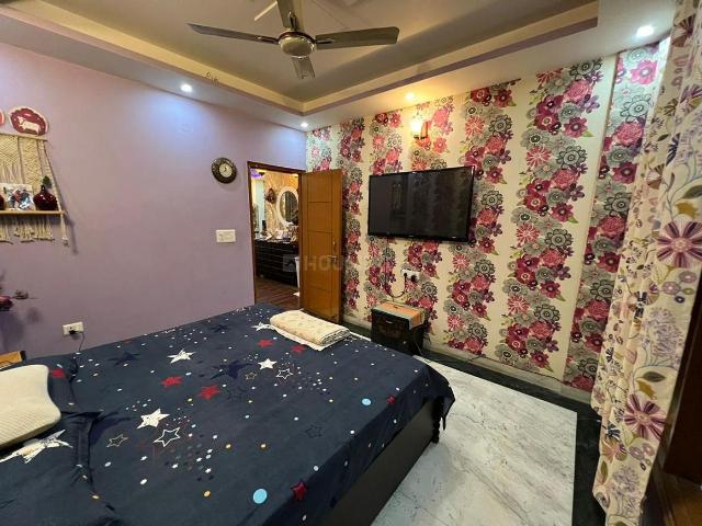 1 BHK Apartment in Chhattarpur for rent New Delhi. The reference number is 18909105
