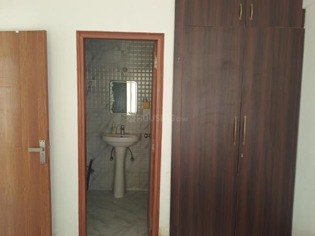 1 BHK Apartment in Chi V for rent Greater Noida. The reference number is 20125852