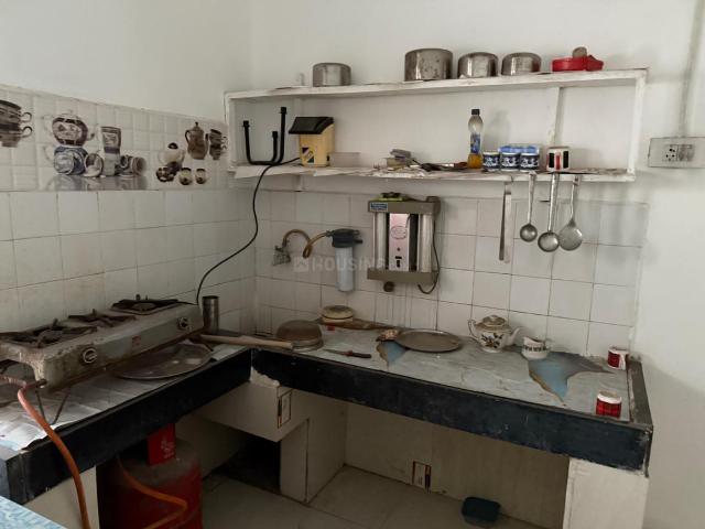1 BHK Apartment in Civil Lines for rent Nagpur. The reference number is 21007210