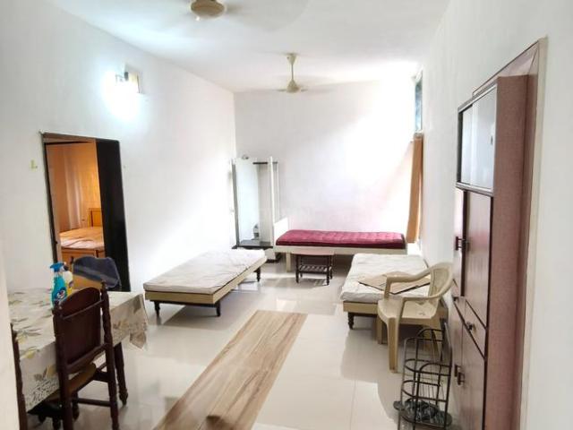 1 BHK Apartment in Shyamal for rent Ahmedabad. The reference number is 20703027