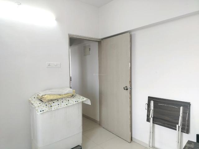 1 BHK Apartment in Anand Nagar, Sinhagad Road for resale Pune. The reference number is 19275072