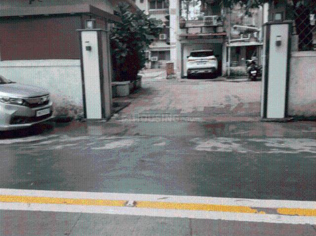1 BHK Apartment in Andheri West for resale Mumbai. The reference number is 20747252