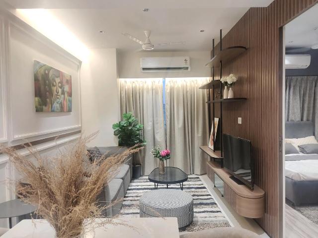 1 BHK Apartment in Andheri West for resale Western Suburbs. The reference number is 12152912