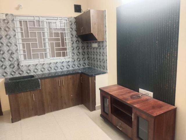1 BHK Apartment in Adugodi for rent Bengaluru. The reference number is 20633949