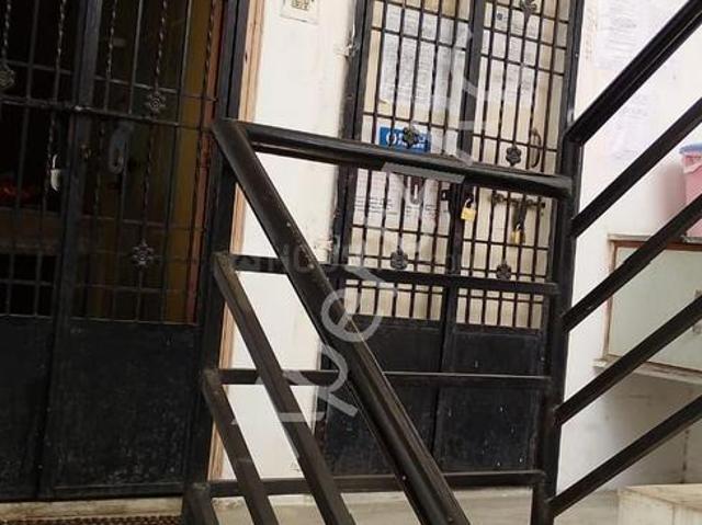 1 BHK Apartment in Adajan for resale Surat. The reference number is 20126674