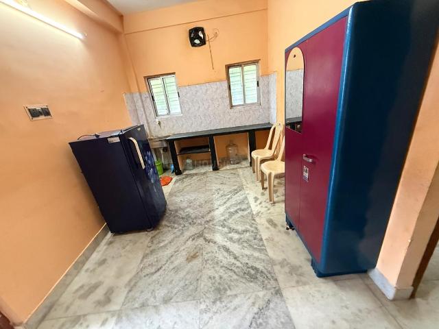 1 BHK Apartment in Airport Gate no. 1 for rent Kolkata. The reference number is 20770420