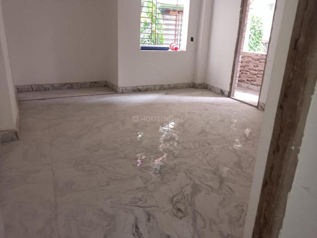 1 BHK Apartment in Airport Gate no. 1 for resale Kolkata. The reference number is 20649240