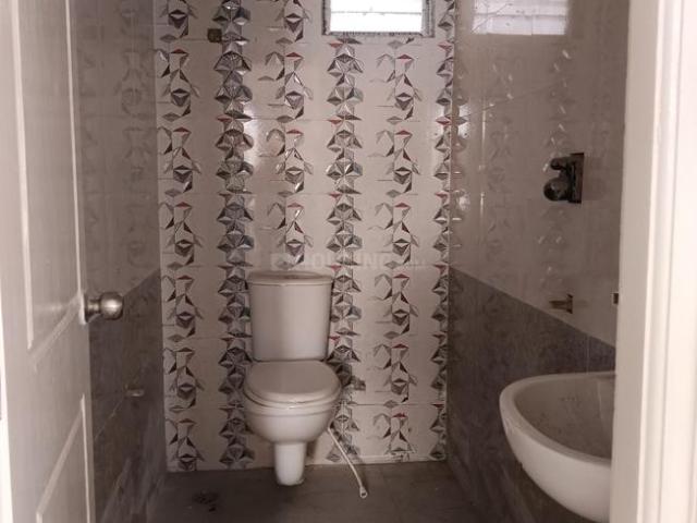 1 BHK Apartment in Bongloor for resale Hyderabad. The reference number is 20425420