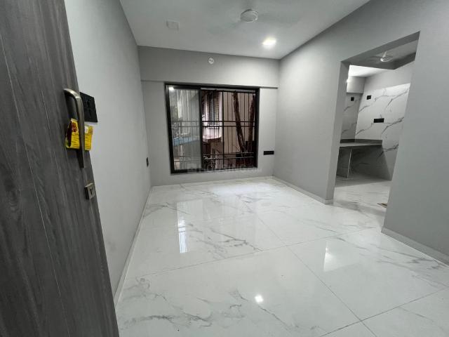 1 BHK Apartment in Borivali West for resale Mumbai. The reference number is 16325279