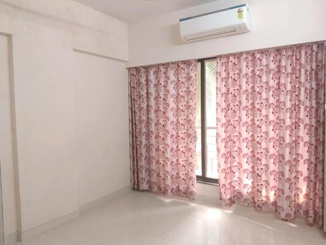 1 BHK Apartment in Borivali West for resale Mumbai. The reference number is 18560768