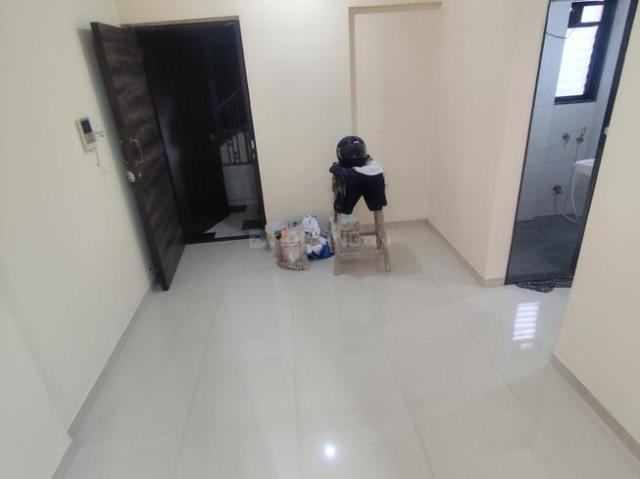 1 BHK Apartment in Borivali West for resale Mumbai. The reference number is 20424241