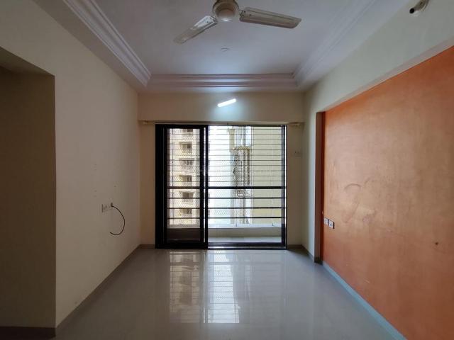 1 BHK Apartment in Borivali West for resale Mumbai. The reference number is 20591622