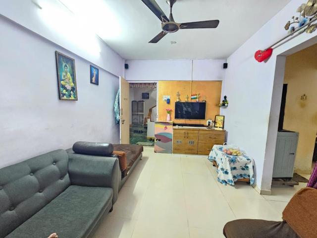 1 BHK Apartment in Borivali West for resale Mumbai. The reference number is 20883370