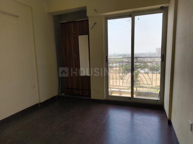 1 BHK Apartment in Bamheta Village for rent Ghaziabad. The reference number is 20067491