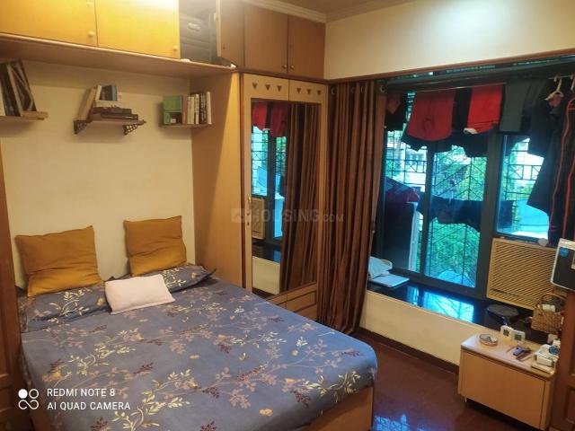 1 BHK Apartment in Bandra West for rent Mumbai. The reference number is 12819131
