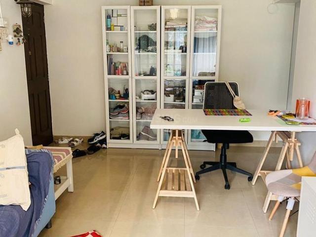 1 BHK Apartment in Bandra West for rent Mumbai. The reference number is 20497533