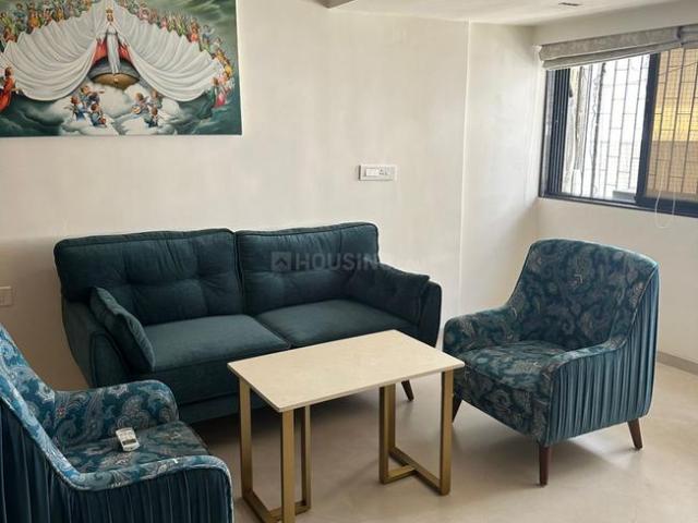 1 BHK Apartment in Bandra West for resale Mumbai. The reference number is 19584938