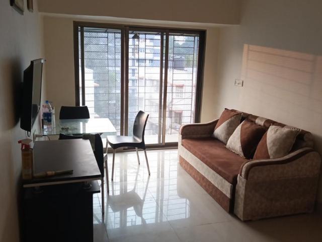 1 BHK Apartment in Bandra West for resale Mumbai. The reference number is 19160709