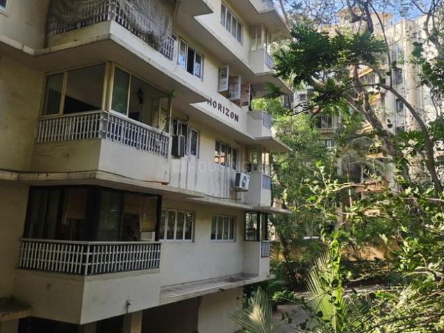 1 BHK Apartment in Bandra West for resale Mumbai. The reference number is 20180288
