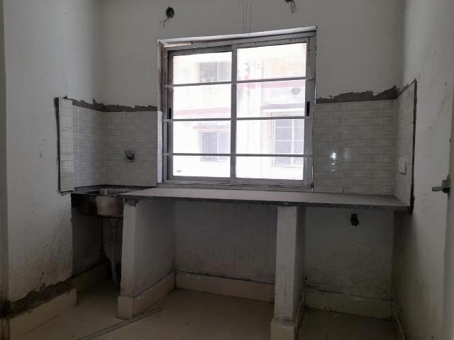 1 BHK Apartment in Barasat for resale Kolkata. The reference number is 20233051