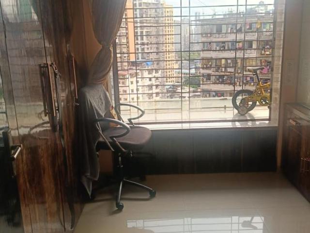 1 BHK Apartment in Byculla for resale Mumbai. The reference number is 20871607