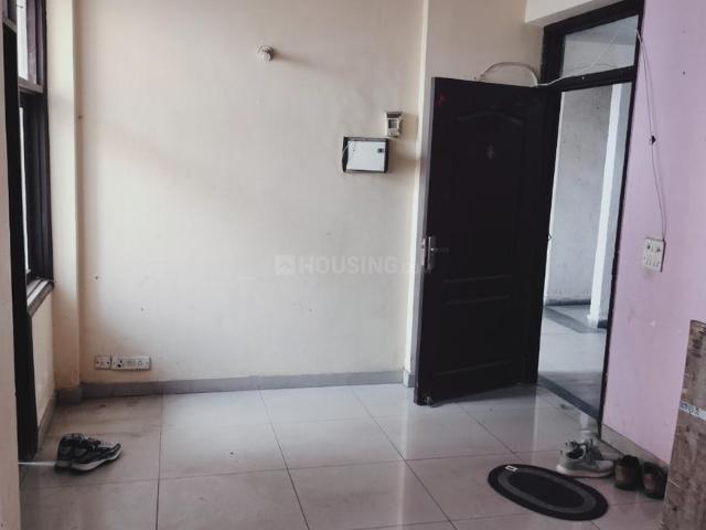 1 BHK Apartment in Govindpuram for resale Ghaziabad. The reference number is 14974015