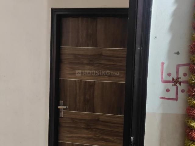 1 BHK Apartment in Govindpuri for rent New Delhi. The reference number is 20470848