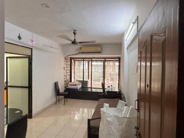 1 BHK Apartment in Goregaon East for rent Mumbai. The reference number is 20282470