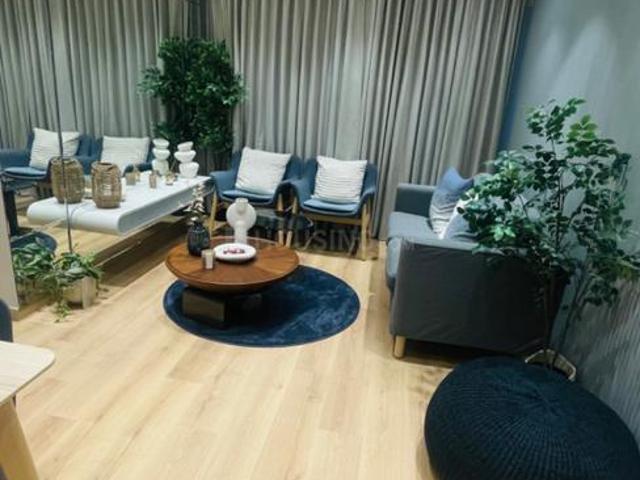 1 BHK Apartment in Goregaon East for resale Mumbai. The reference number is 14144117