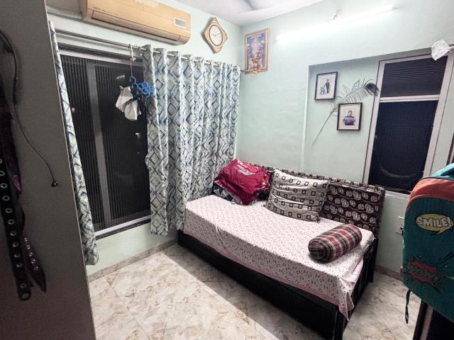 1 BHK Apartment in Goregaon West for resale Mumbai. The reference number is 19390017