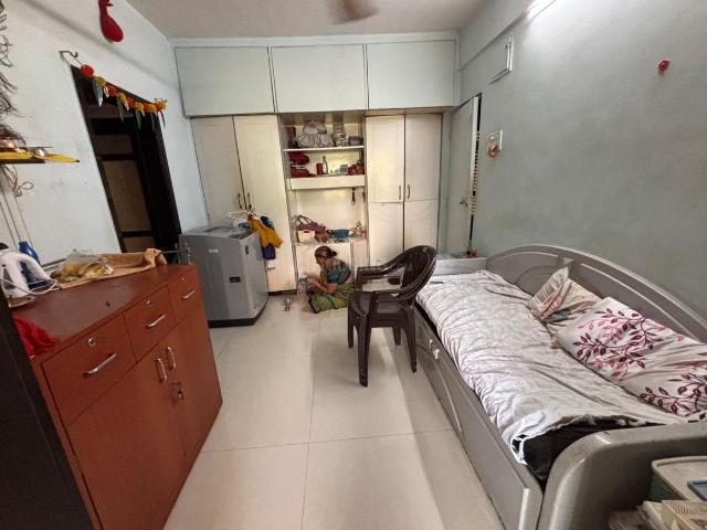 1 BHK Apartment in Goregaon West for resale Mumbai. The reference number is 19819133