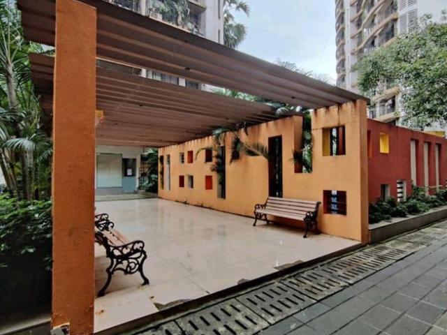 1 BHK Apartment in Goregaon West for resale Western Suburbs. The reference number is 9960763