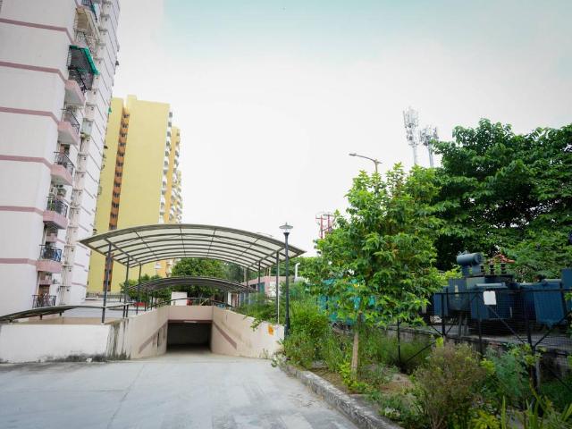 1 BHK Apartment in Gaurabagh for resale Lucknow. The reference number is 19330679