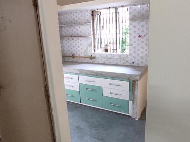 1 BHK Apartment in Ghodasar for resale Ahmedabad. The reference number is 9929935