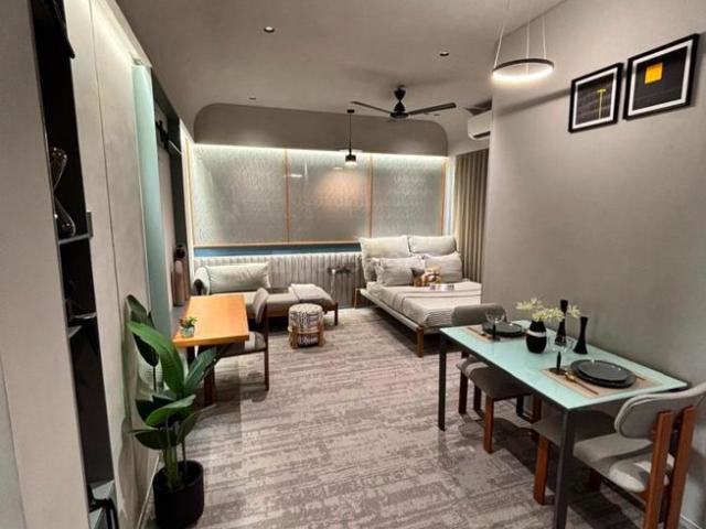 1 BHK Apartment in Gujarat International Finance Tec City for resale Gandhinagar. The reference number is 20911077