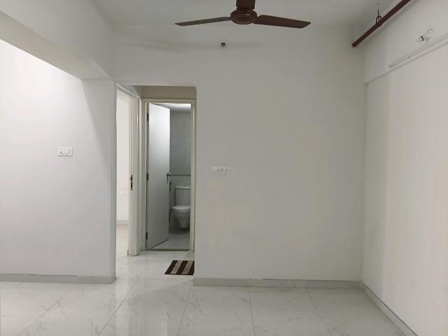 1 BHK Apartment in Dombivli East for rent Thane. The reference number is 20216019