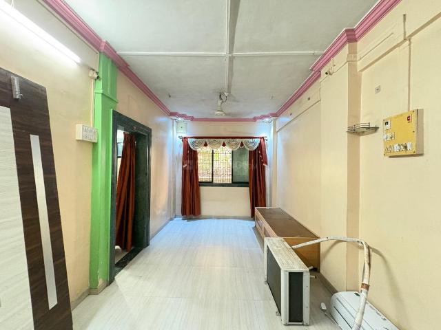 1 BHK Apartment in Dombivli West for rent Thane. The reference number is 20255898