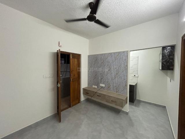 1 BHK Apartment in Domlur Layout for rent Bengaluru. The reference number is 20301399