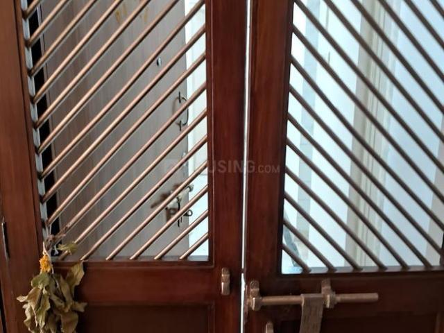 1 BHK Apartment in Dadar East for rent Mumbai. The reference number is 16841350