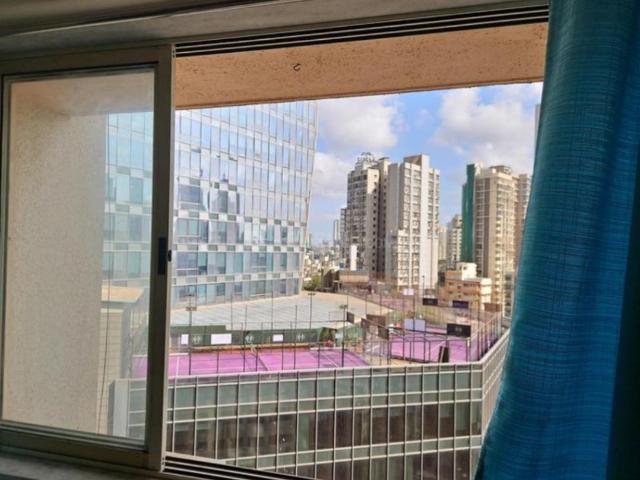 1 BHK Apartment in Dadar West for rent Mumbai. The reference number is 20402528