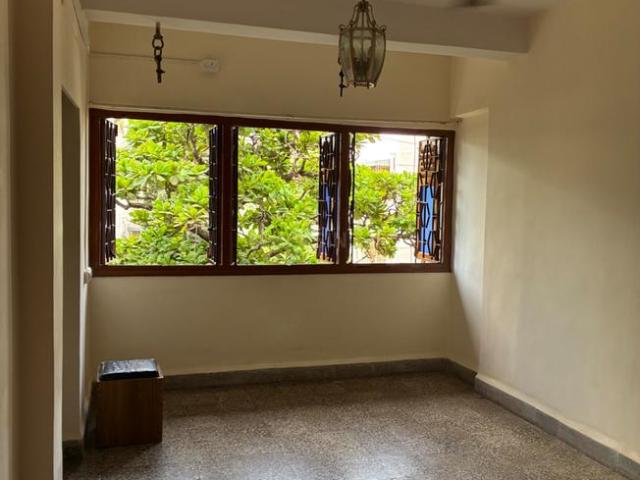 1 BHK Apartment in Dadar West for rent Mumbai. The reference number is 20428557