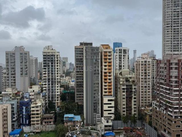 1 BHK Apartment in Dadar West for resale Mumbai. The reference number is 20846676