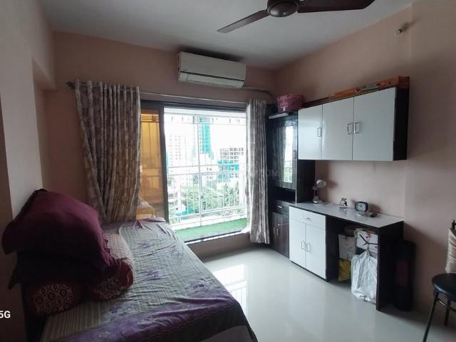 1 BHK Apartment in Dahisar West for resale Mumbai. The reference number is 20722956
