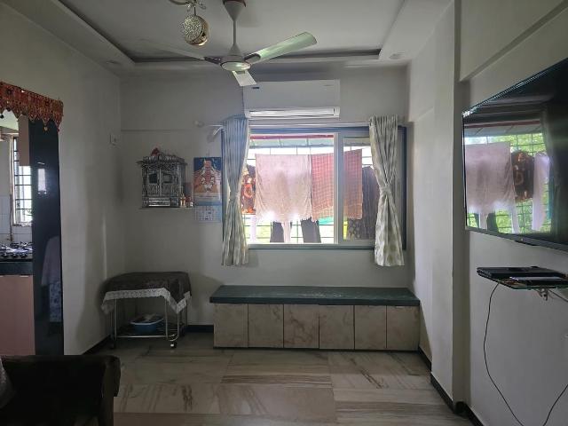 1 BHK Apartment in Dahisar East for rent Mumbai. The reference number is 20655388