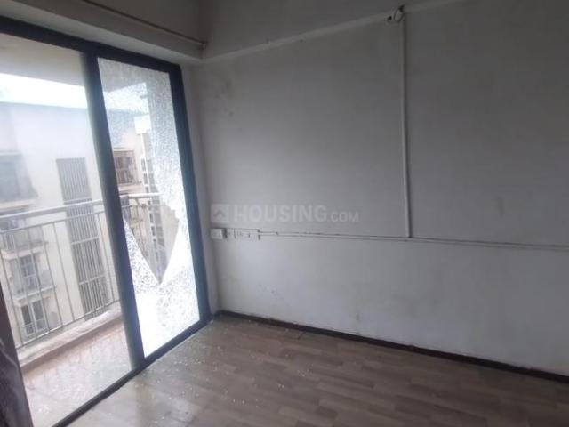 1 BHK Apartment in Dahisar East for resale Mumbai. The reference number is 12224054