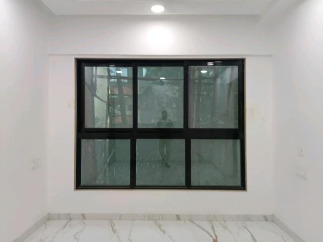1 BHK Apartment in Dahisar East for resale Mumbai. The reference number is 20137392