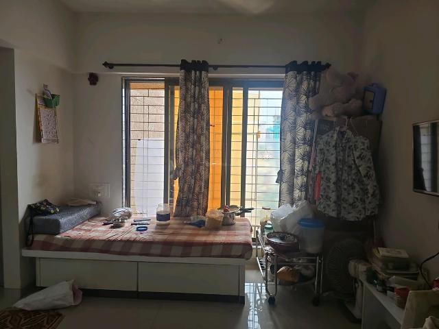 1 BHK Apartment in Dahisar East for resale Mumbai. The reference number is 20654845