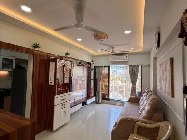 1 BHK Apartment in Dahisar East for resale Mumbai. The reference number is 20920597