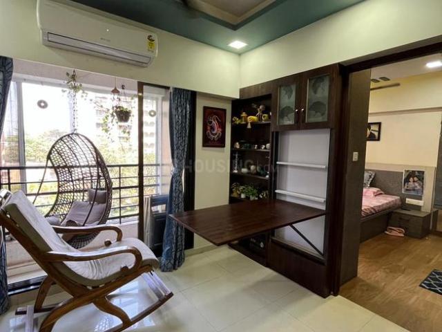 1 BHK Apartment in Dahisar East for resale Mumbai. The reference number is 20981868