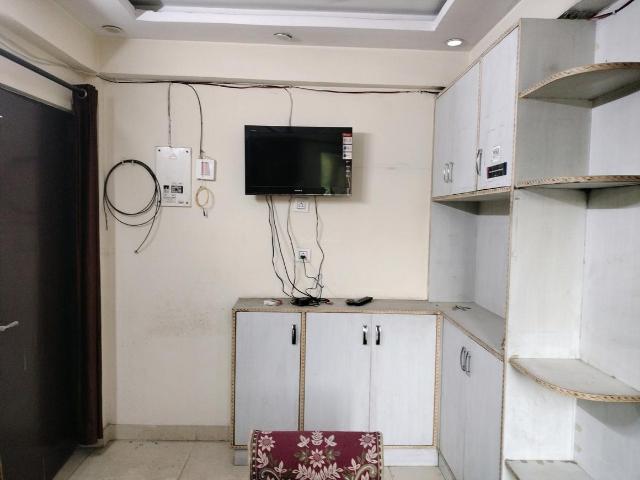 1 BHK Apartment in Sector 23B Dwarka for rent New Delhi. The reference number is 20268650